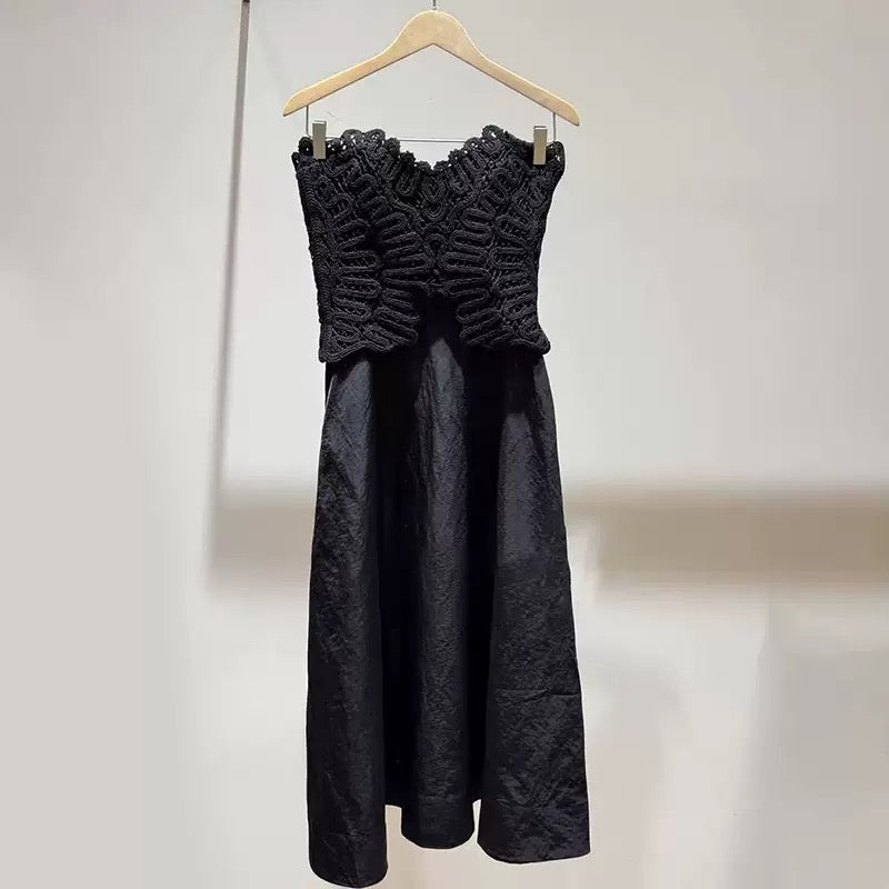 Praina Black Dress